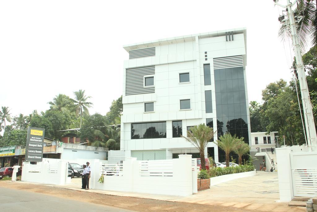 Hotel Hills Park Pathanamthitta Luaran gambar